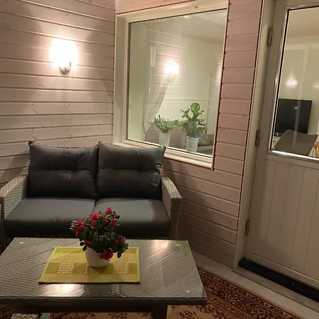 Gitta - Privat With Glass Patio And Free Parking Διαμέρισμα